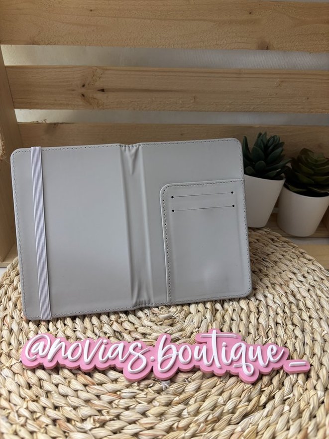 B&B PASSPORT HOLDER