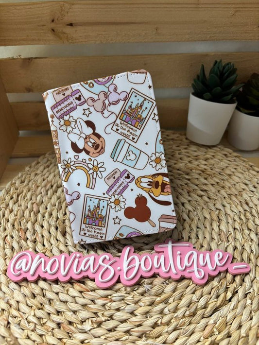 MICKEY & FRIENDS PASSPORT HOLDER & LUGGAGE TAG